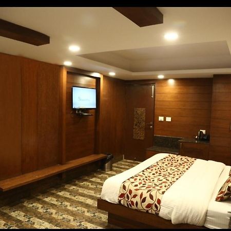 Hotel Hamers International Мусори Екстериор снимка