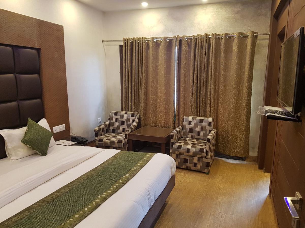 Hotel Hamers International Мусори Екстериор снимка